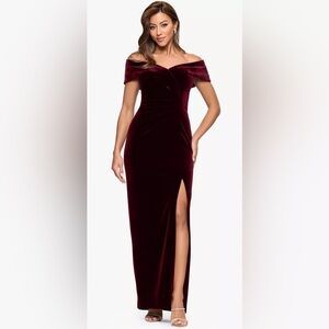 XSCAPE Off-The-Shoulder Sweetheart Red Velvet Gown